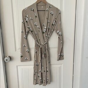Kyte BABY Floral Magnolia Khaki/Tan Lounge Robe